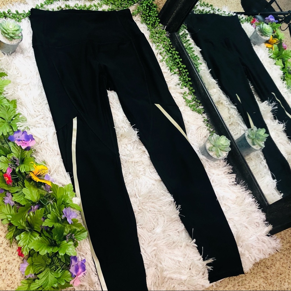 .,🌼3/$30🌼RBX Black & Gold Leggings Size small